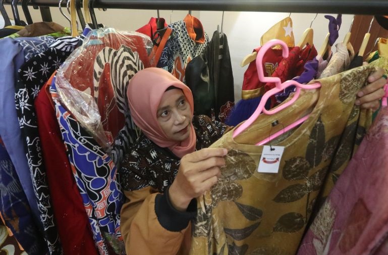 Indonesia First, berdikari di tengah guncangan dunia Indonesia First, berdikari di tengah guncangan dunia