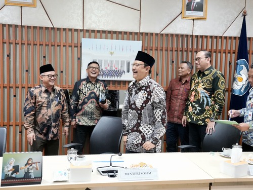 Kemensos-Kemendikdasmen bahas persiapan Sekolah Rakyat