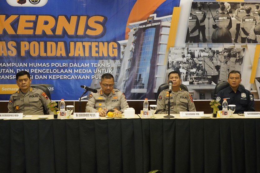 Tingkatkan profesionalitas, Bidhumas Polda Jateng gelar rakernis libatkan praktisi media Tingkatkan profesionalitas, Bidhumas Polda Jateng gelar rakernis libatkan praktisi media
