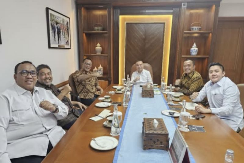 Satgas PHK dan titik balik perlindungan tenaga kerja Satgas PHK dan titik balik perlindungan tenaga kerja