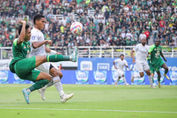 Jadwal Liga 1 Indonesia: Tersajinya Derbi Jatim, Persib jamu PSS Jadwal Liga 1 Indonesia: Tersajinya Derbi Jatim, Persib jamu PSS
