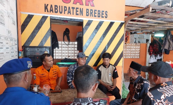 Tim gabungan hentikan pencarian korban tenggelam di Sungai Pemali, Brebes Tim gabungan hentikan pencarian korban tenggelam di Sungai Pemali, Brebes