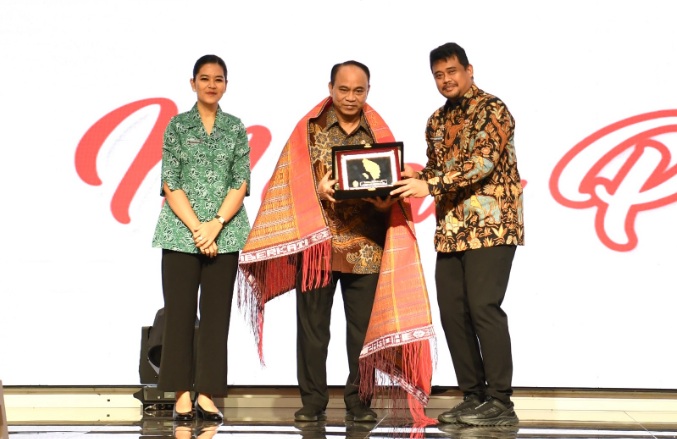 Kemenkop dan Pemprov Sumut sinergi wujudkan ekonomi berkeadilan melalui Kopdes Merah Putih Kemenkop dan Pemprov Sumut sinergi wujudkan ekonomi berkeadilan melalui Kopdes Merah Putih