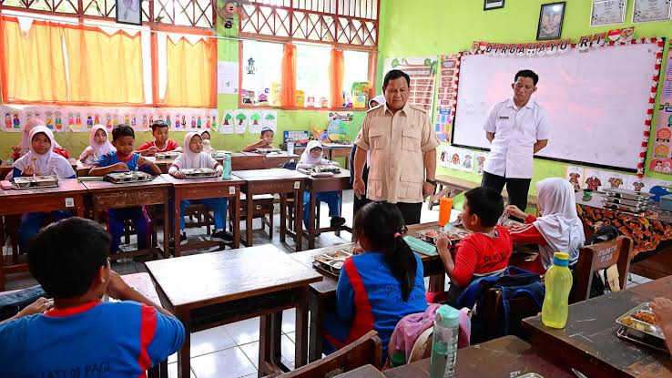 ID Survei dukung program Makan Bergizi Gratis (MBG) ID Survei dukung program Makan Bergizi Gratis (MBG)