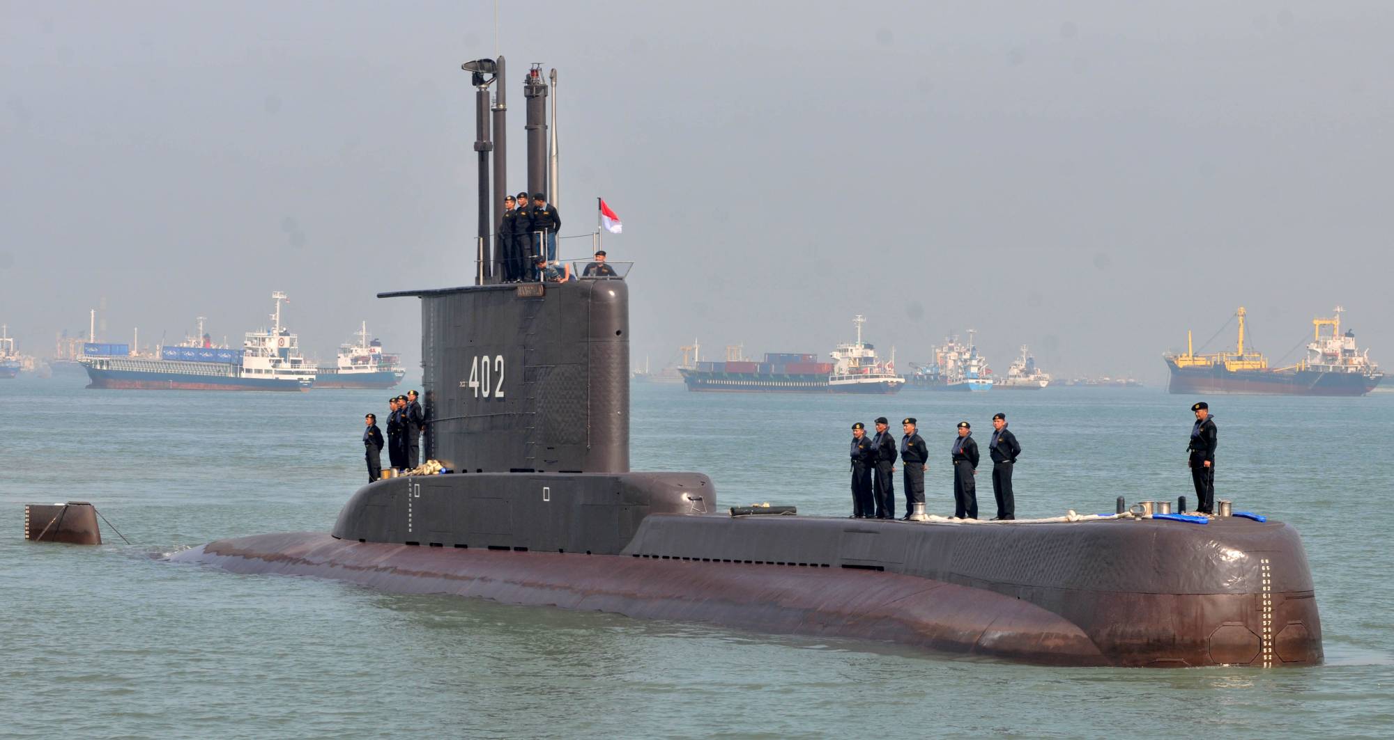 25 April 2021: Penemuan bangkai KRI Nanggala-402 di Laut Bali, 53 prajurit gugur 25 April 2021: Penemuan bangkai KRI Nanggala-402 di Laut Bali, 53 prajurit gugur
