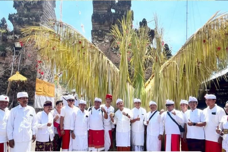 Ribuan masyarakat Buleleng rayakan tradisi Bukakak