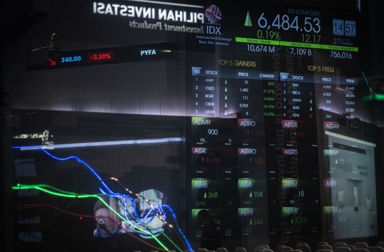 IHSG diprediksi variatif saat pasar cermati tensi perdagangan global