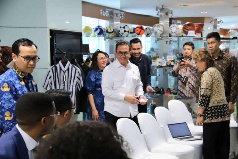Mendag sebut perluas jaringan kunci memperkuat posisi bisnis Mendag sebut perluas jaringan kunci memperkuat posisi bisnis