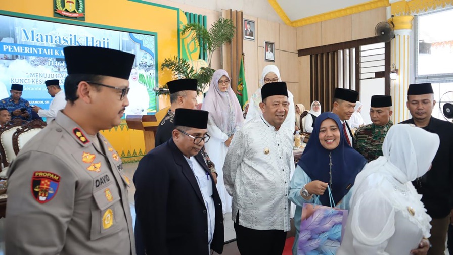 Bupati Langkat minta petugas haji proaktif layani JCH Bupati Langkat minta petugas haji proaktif layani JCH