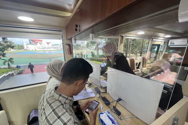 Bapenda Batam targetkan penerimaan pajak 2025 naik jadi Rp1,79 triliun Bapenda Batam targetkan penerimaan pajak 2025 naik jadi Rp1,79 triliun