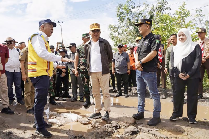 Gubernur kawal penanganan dampak banjir di DAS Barito Gubernur kawal penanganan dampak banjir di DAS Barito