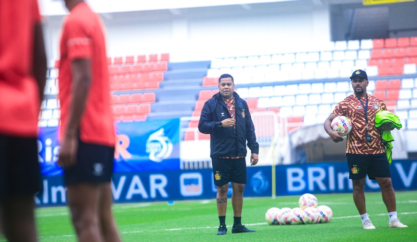 Divaldo Alves kembali tangani Persik Kediri tuntaskan 7 pertandingan sisa Divaldo Alves kembali tangani Persik Kediri tuntaskan 7 pertandingan sisa