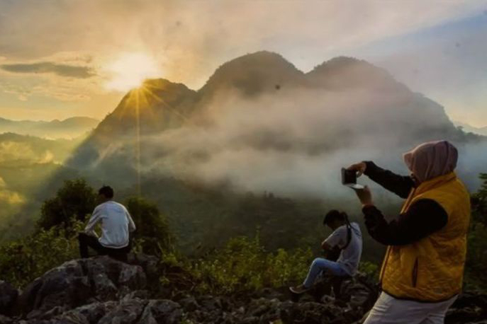 Geopark Meratus ditetapkan sebagai UNESCO Global Geoparks Geopark Meratus ditetapkan sebagai UNESCO Global Geoparks