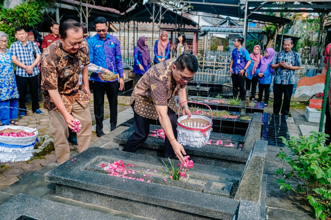 Sambut hari jadi ke-1.119, Walikota Magelang ziarah ke makam pemimpin terdahulu