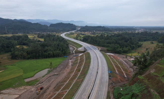 Hutama Karya pastikan progres operasional jalan Tol Padang - Sicincin sesuai standar Hutama Karya pastikan progres operasional jalan Tol Padang - Sicincin sesuai standar