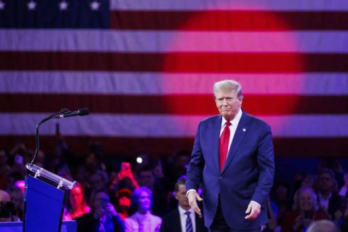 100 hari Trump 2.0: Catur 4D, poker politik, dan menggertak global 100 hari Trump 2.0: Catur 4D, poker politik, dan menggertak global