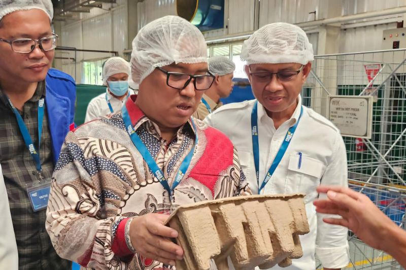 Wagub Kepri tinjau proses industri pengolahan sampah di Batam