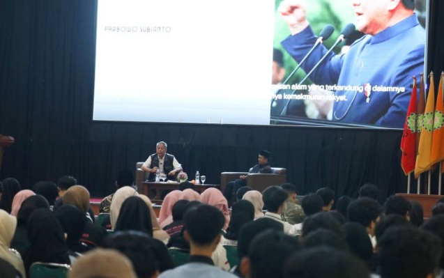 Wamensos ajak mahasiswa terlibat dalam pengentasan kemiskinan Wamensos ajak mahasiswa terlibat dalam pengentasan kemiskinan