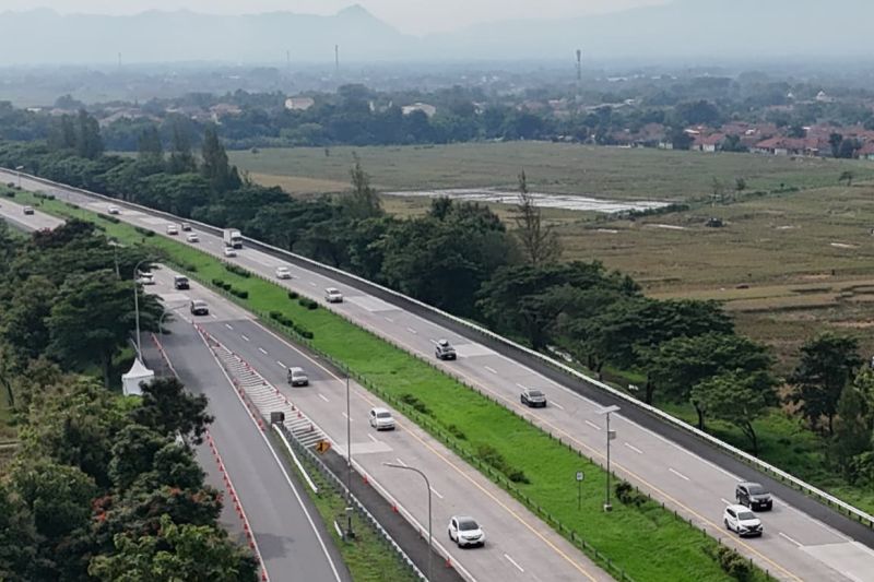 One way dan diskon Tol Cipali untuk antisipasi kepadatan arus balik One way dan diskon Tol Cipali untuk antisipasi kepadatan arus balik