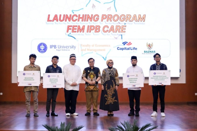 BAZNAS RI - PT Capital Life Syariah bantu berdayakan mahasiswa mustahik FEM IPB BAZNAS RI - PT Capital Life Syariah bantu berdayakan mahasiswa mustahik FEM IPB