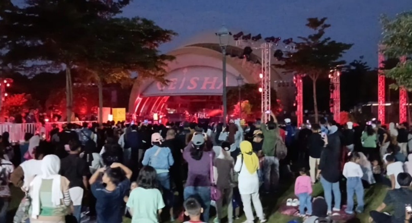 HUT ke-50 TMII, 40 ribu pengunjung nikmati ragam budaya dan hiburan gratis HUT ke-50 TMII, 40 ribu pengunjung nikmati ragam budaya dan hiburan gratis