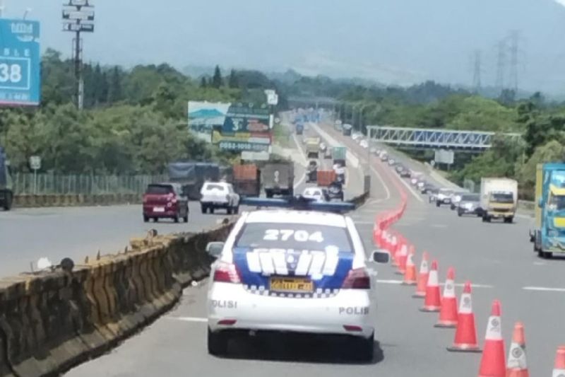 Diskresi Kepolisian, contraflow Tol Jagorawi arah Puncak dihentikan Diskresi Kepolisian, contraflow Tol Jagorawi arah Puncak dihentikan