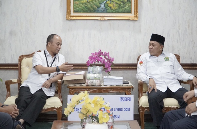 Kakanwil Kemenagsu terima uang living cost jemaah haji 2025 dari BRI Kakanwil Kemenagsu terima uang living cost jemaah haji 2025 dari BRI