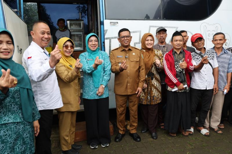 Ketua TP PKK Banten tekankan pentingnya sinergi program KB dan PKK Ketua TP PKK Banten tekankan pentingnya sinergi program KB dan PKK