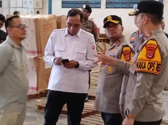 Jelang PSU: Kapolres Serang pastikan pengiriman logistik pemilu aman Jelang PSU: Kapolres Serang pastikan pengiriman logistik pemilu aman