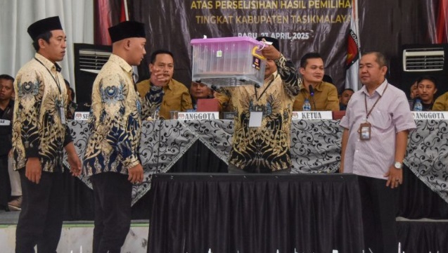 KPU Tasikmalaya-Jabar umumkan Cecep-Asep raih suara terbanyak PSU KPU Tasikmalaya-Jabar umumkan Cecep-Asep raih suara terbanyak PSU