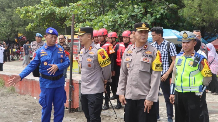 Pastikan keamanan pengunjung, Kapolres Tegal Kota patroli ke lokasi wisata Pastikan keamanan pengunjung, Kapolres Tegal Kota patroli ke lokasi wisata