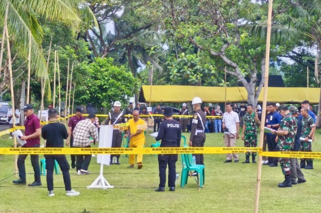 71 reka adegan diperagakanl dalam rekonstruksi sabung ayam di Waykanan 71 reka adegan diperagakanl dalam rekonstruksi sabung ayam di Waykanan