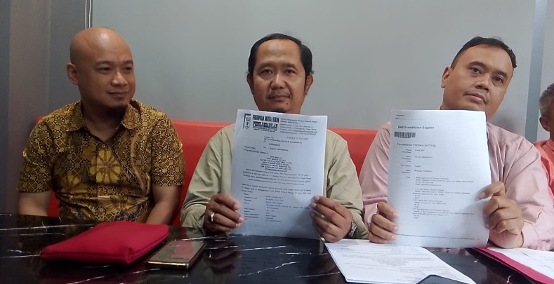Pemuda Solo gugat Jokowi, Maruf Amin dan PT SMK soal janji mobil Esemka Pemuda Solo gugat Jokowi, Maruf Amin dan PT SMK soal janji mobil Esemka