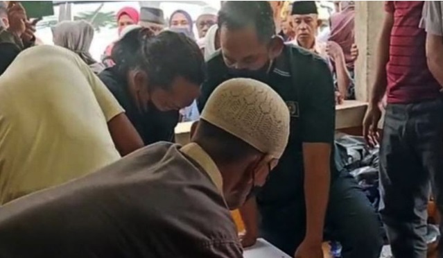Keluarga akui wartawan yang meninggal punya riwayat penyakit paru-paru Keluarga akui wartawan yang meninggal punya riwayat penyakit paru-paru