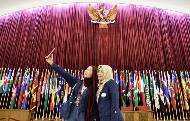 70 Tahun KAA Bandung refleksi strategis langkah diplomasi Indonesia 70 Tahun KAA Bandung refleksi strategis langkah diplomasi Indonesia