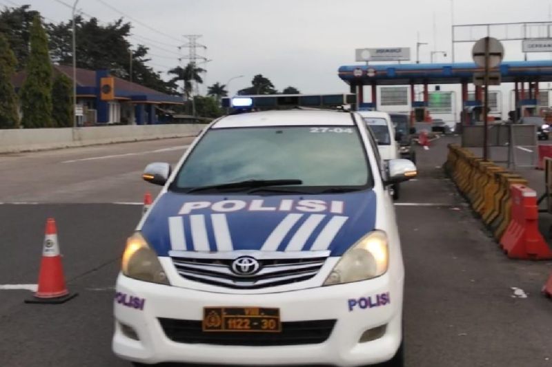 Diskresi Kepolisian, contraflow diterapkan di Tol Jagorawi arah Puncak Diskresi Kepolisian, contraflow diterapkan di Tol Jagorawi arah Puncak