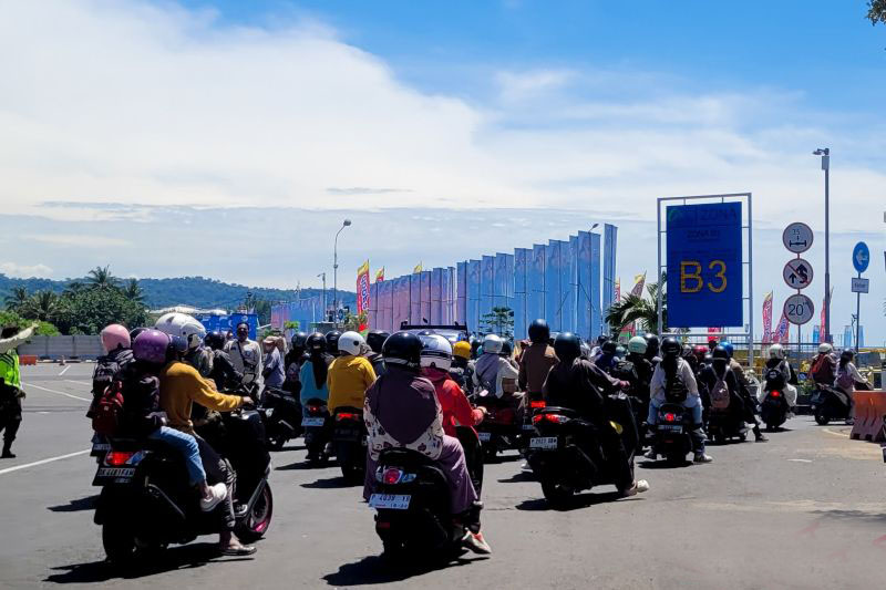 Arus balik penyeberangan Ketapang-Gilimanuk pada H+4 terus mengalir