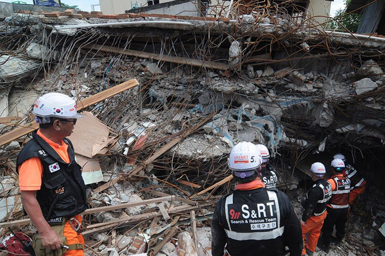 Korsel masih cari pekerja yang hilang di lokasi konstruksi kereta