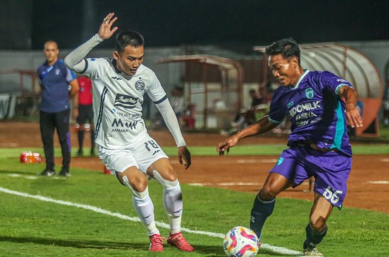 Persija khawatirkan kondisi Witan setelah ditekel keras lawan Persija khawatirkan kondisi Witan setelah ditekel keras lawan