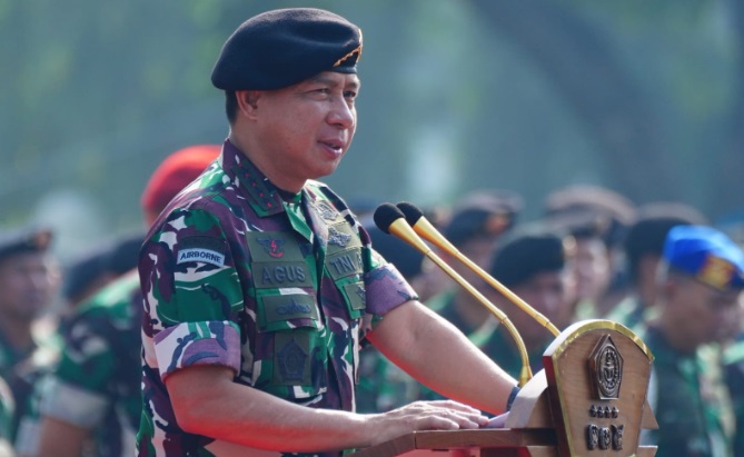 Panglima TNI ajak prajurit perkuat dedikasi kepada NKRI Panglima TNI ajak prajurit perkuat dedikasi kepada NKRI
