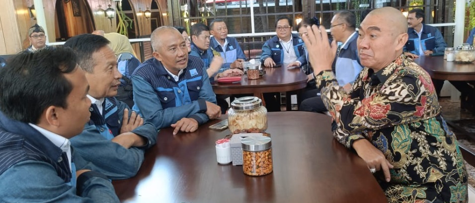 Abah Anton minta Wahyu-Ali turun ke masyarakat 