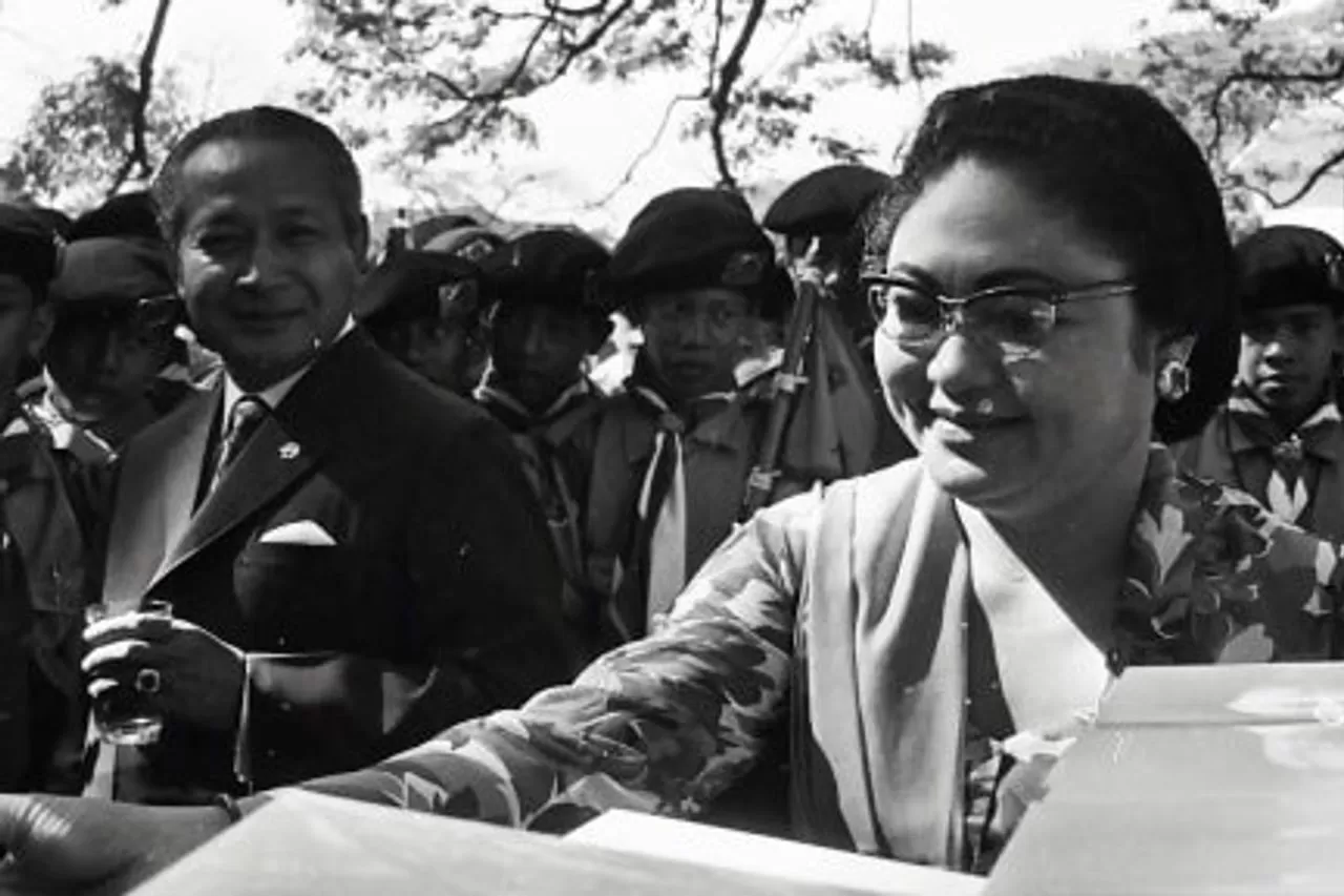 20 April 1975: Presiden Soeharto resmikan Taman Mini Indonesia Indah 20 April 1975: Presiden Soeharto resmikan Taman Mini Indonesia Indah
