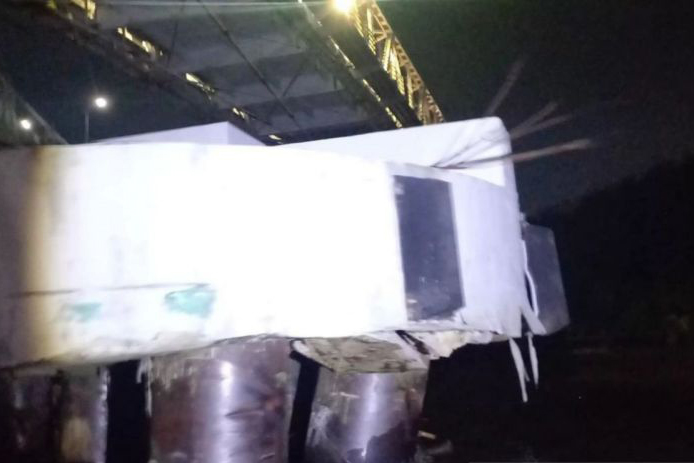 Jembatan Mahakam kembali ditabrak tongkang ke-23 kalinya