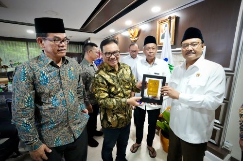 Mensos kaji usulan Taman Siswa menjadi Sekolah Rakyat Mensos kaji usulan Taman Siswa menjadi Sekolah Rakyat