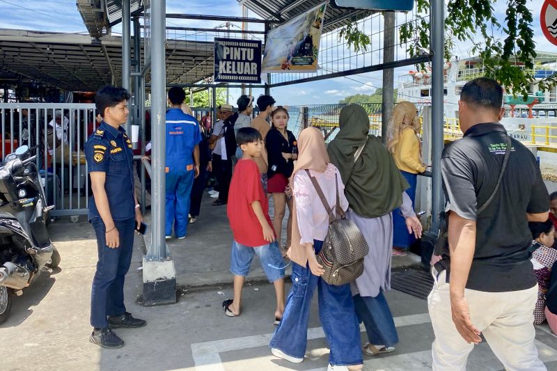 Pemkot Batam siagakan petugas di lokasi rawan macet