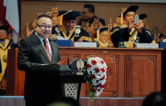 Rhenald Kasali: Tarif AS momentum pemerintah mereformasi kebijakan Rhenald Kasali: Tarif AS momentum pemerintah mereformasi kebijakan