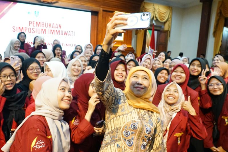 Gubernur Jatim resmi buka Simposium Nasional Immawati Gubernur Jatim resmi buka Simposium Nasional Immawati