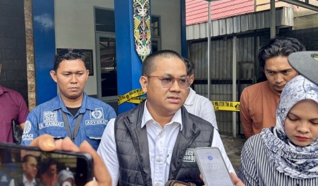 Keluarga: TNI AL dalami cairan putih dan luka kemaluan Jurnalis Kalsel Keluarga: TNI AL dalami cairan putih dan luka kemaluan Jurnalis Kalsel