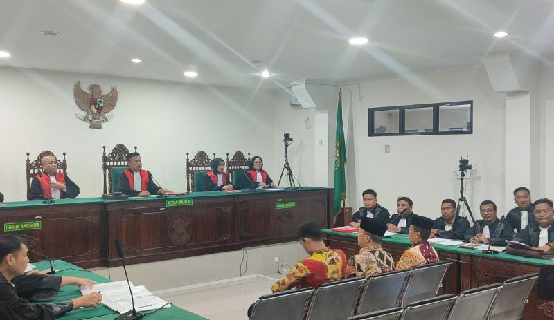 Mantan Gubernur Bengkulu didakwa lakukan gratifikasi dan pemerasan Mantan Gubernur Bengkulu didakwa lakukan gratifikasi dan pemerasan