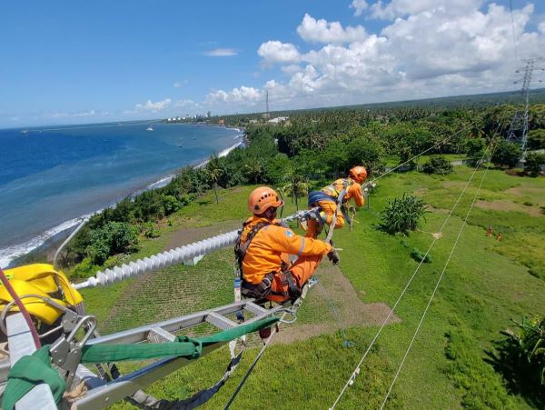 PLN perusahaan energi terbaik untuk kembangkan karir versi Linkedln PLN perusahaan energi terbaik untuk kembangkan karir versi Linkedln